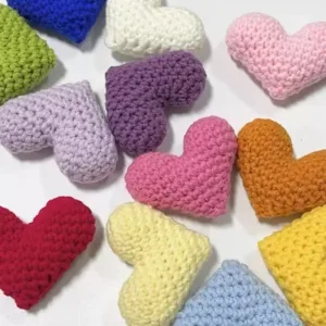 woollen heart w01006